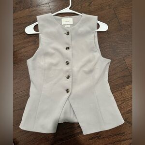 Aritzia Wilfred Vest in light grey
